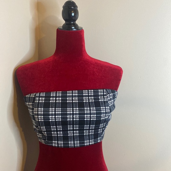 Fashion Nova Black & White Giuliana Checkered Tube Top - Picture 6 of 9